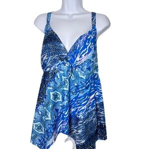 SWIMSUITS FOR ALL Tankini Swim Top Handkerchief Hem Blue Geometric Size 22 Flowy